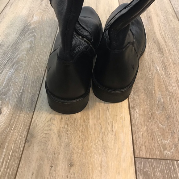 SOLD| FRYE Shirley Over The Knee Black Boots 8.5 - Picture 5 of 8